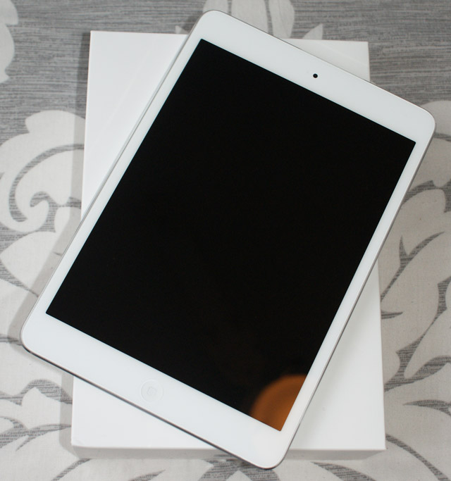 New iPad mini out of box in White New iPad mini out of box in White